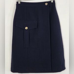 Banana Republic Women's Petite Wrap Side Button Skirt. Size S. Never worn.